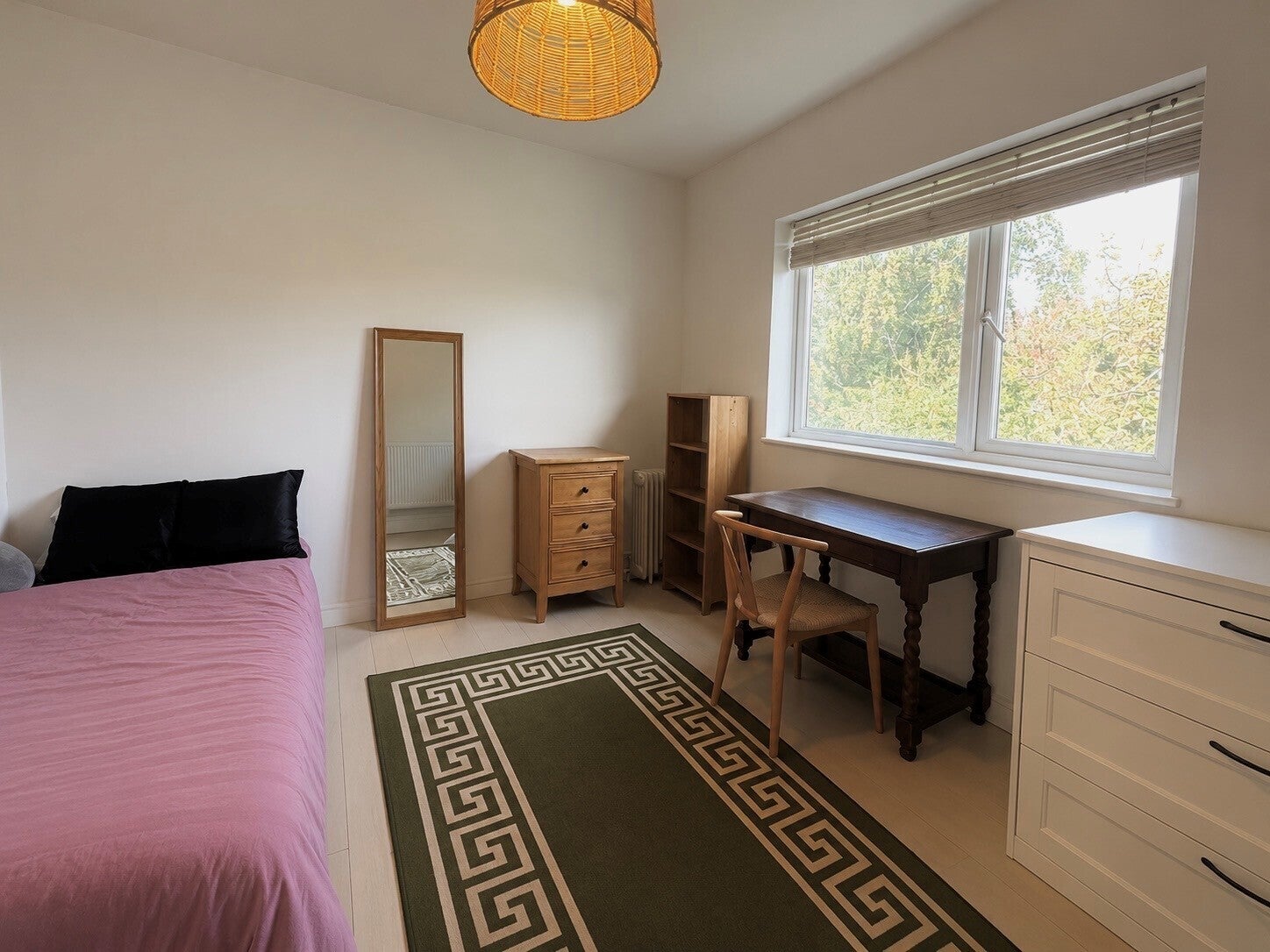 Flat West Close in Cardiff
