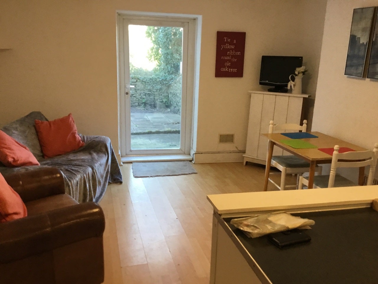 Room Alexandra Road in Plymouth