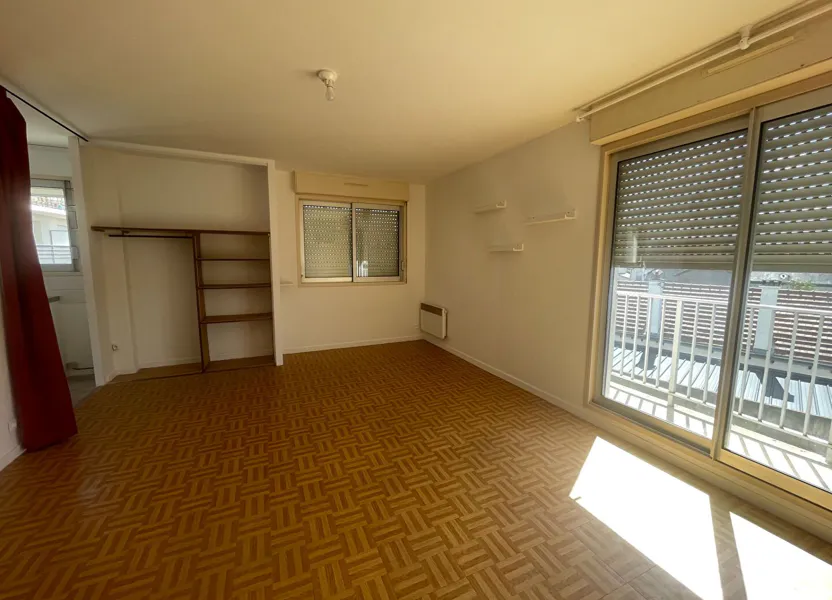Flat Levée de la Loire in La Riche