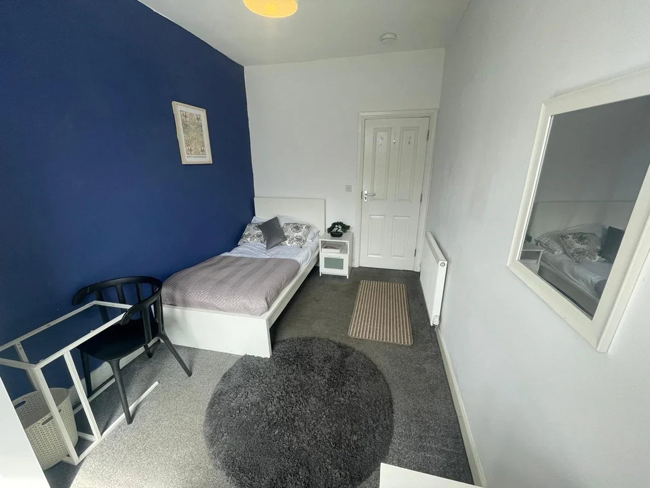 Room Sheffield Road in Barnsley