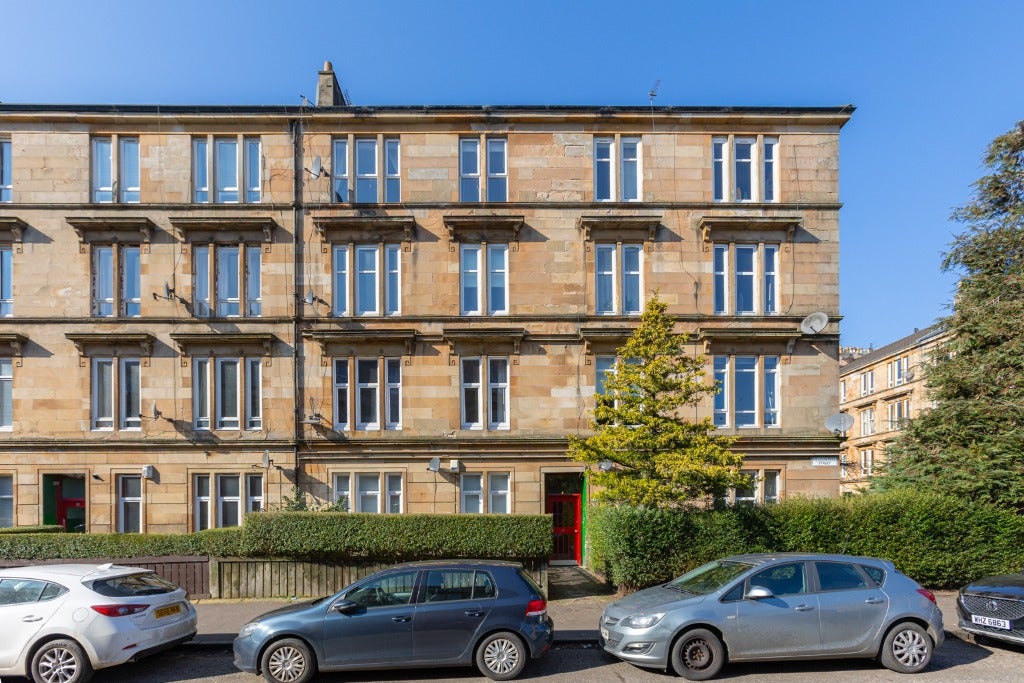 Flat Meadowpark Street in Glasgow