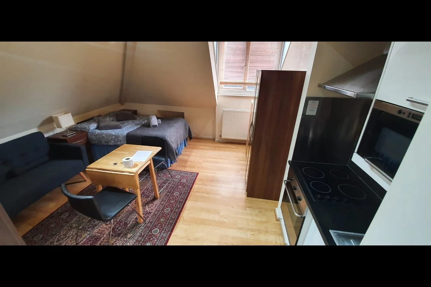 Flat Brondesbury Park in Greater London