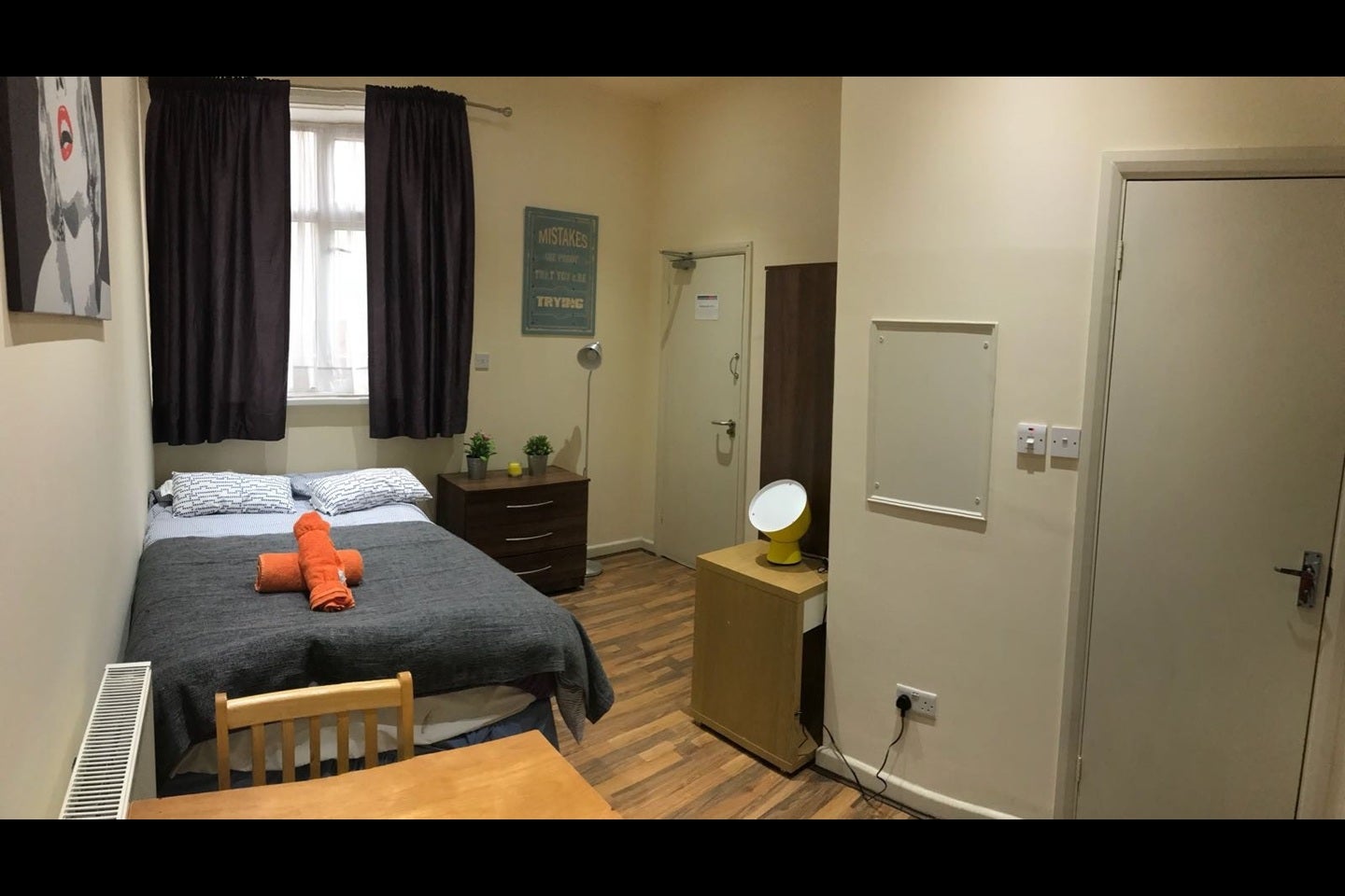 Flat Brondesbury Park in Greater London