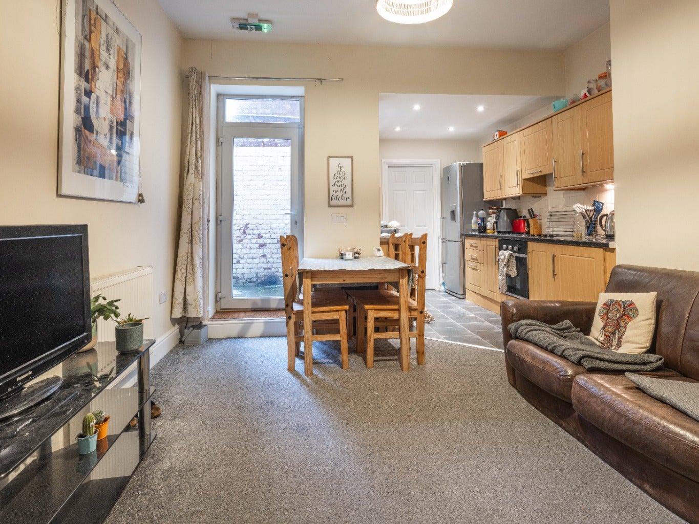 Room Tavistock Road in Newcastle upon Tyne