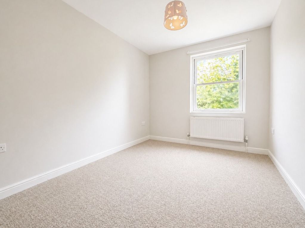 Flat Prince of Wales Road in Gosport