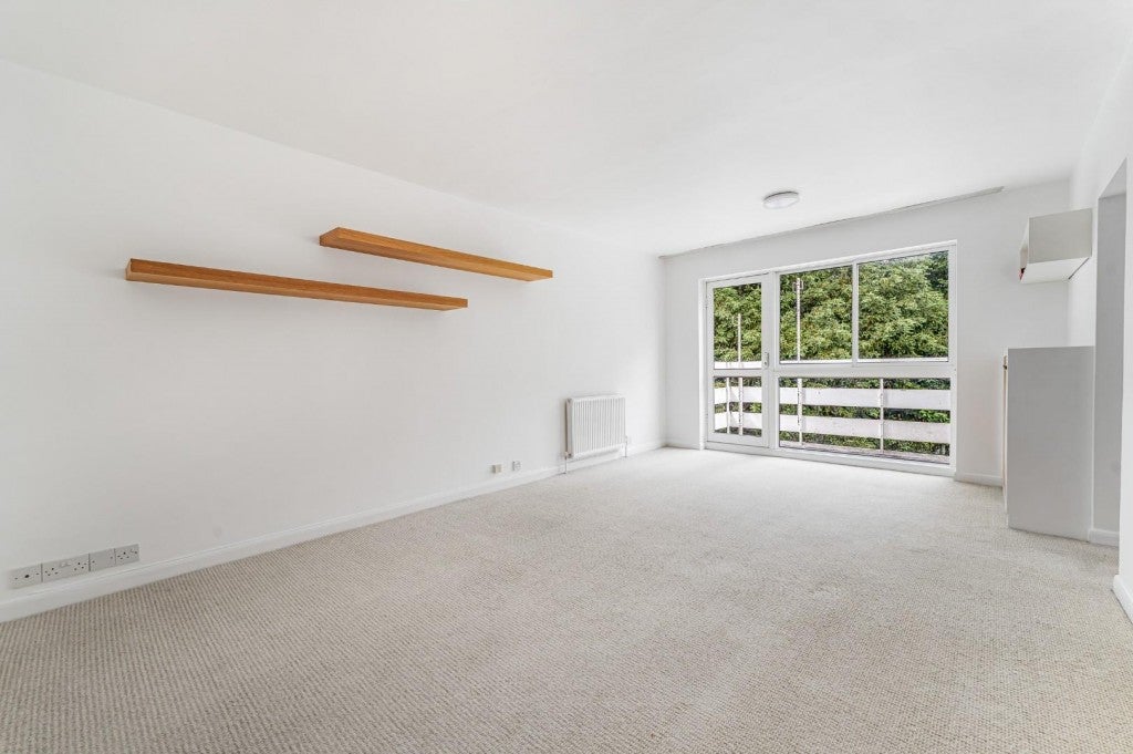 Flat Cunliffe Close in Oxford