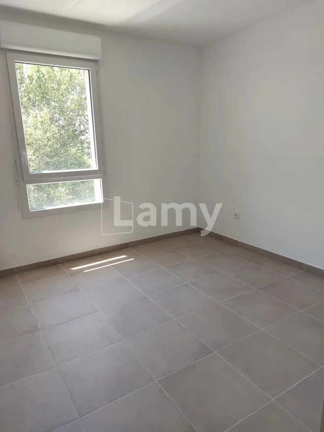 Flat Route de Montfavet in Avignon