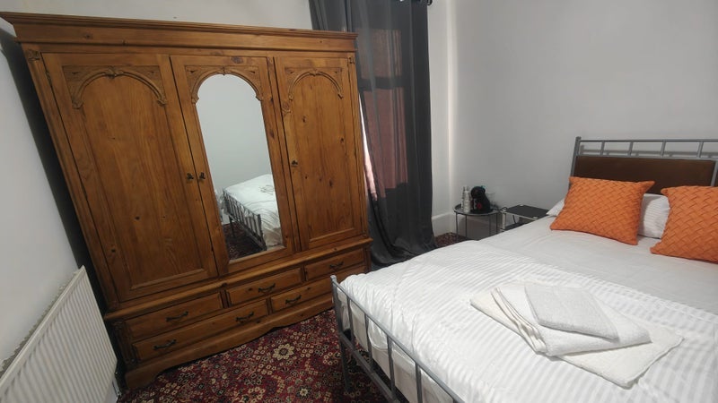 Room Eastfield Road in Greater London