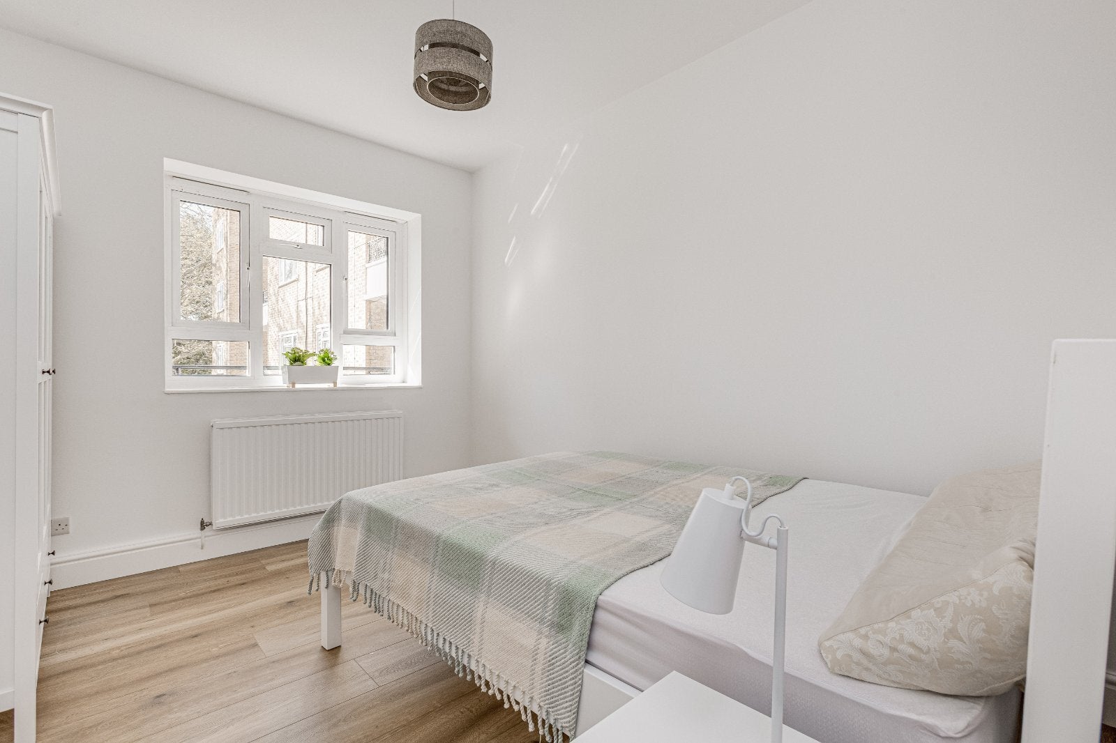 Flat Sulivan Court in Greater London