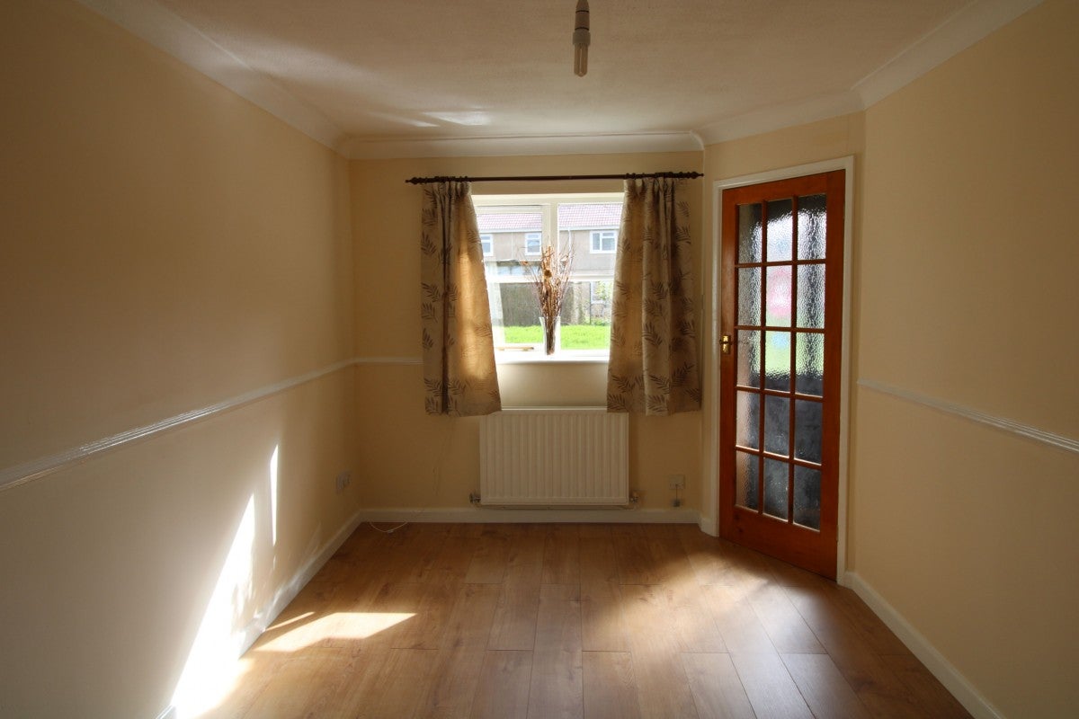 House Leeward Close in Bridgwater
