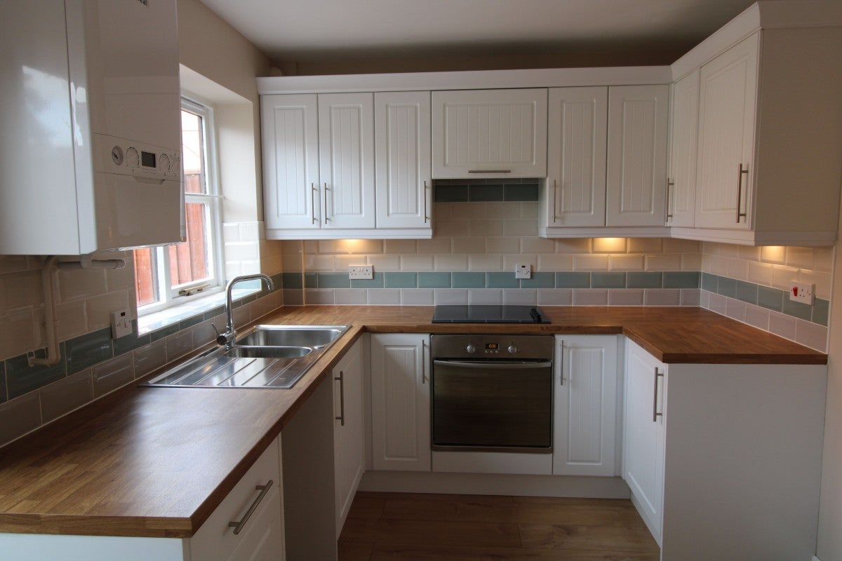 House Leeward Close in Bridgwater