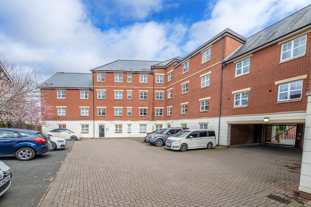 Flat Haden Hill in Wolverhampton