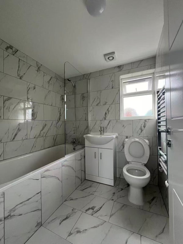Room Willingdon Road in Greater London