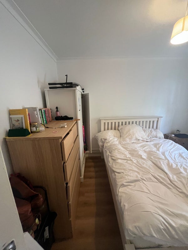 Room Islip Street in Greater London