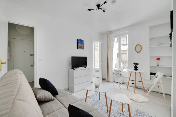Flat Passage Basfroi in Paris