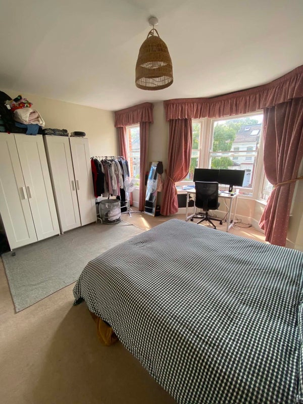 Room Fawe Park Road in Greater London