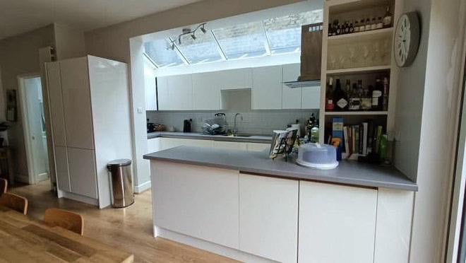 Room Fawe Park Road in Greater London