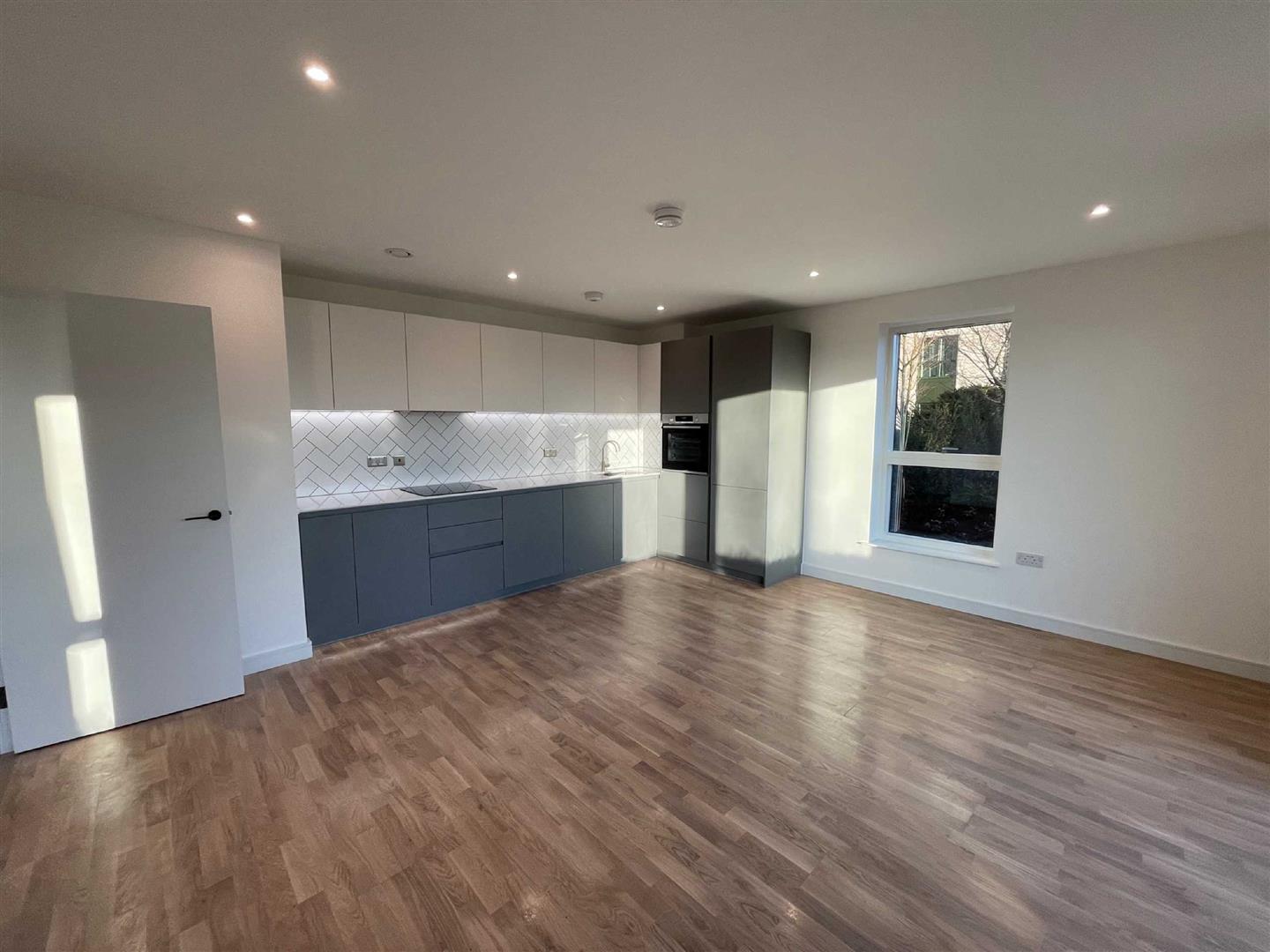 Flat Greenleaf Walk in Greater London