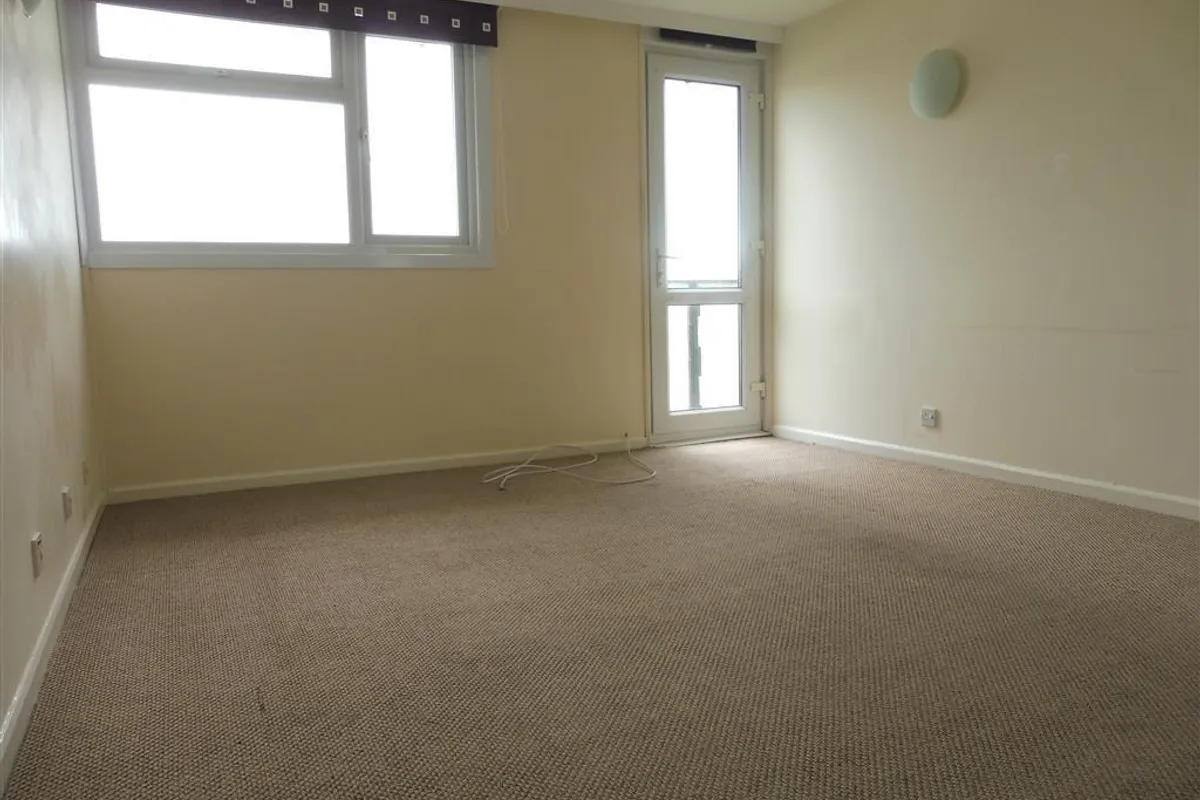 Flat Cornwell Close in Gosport