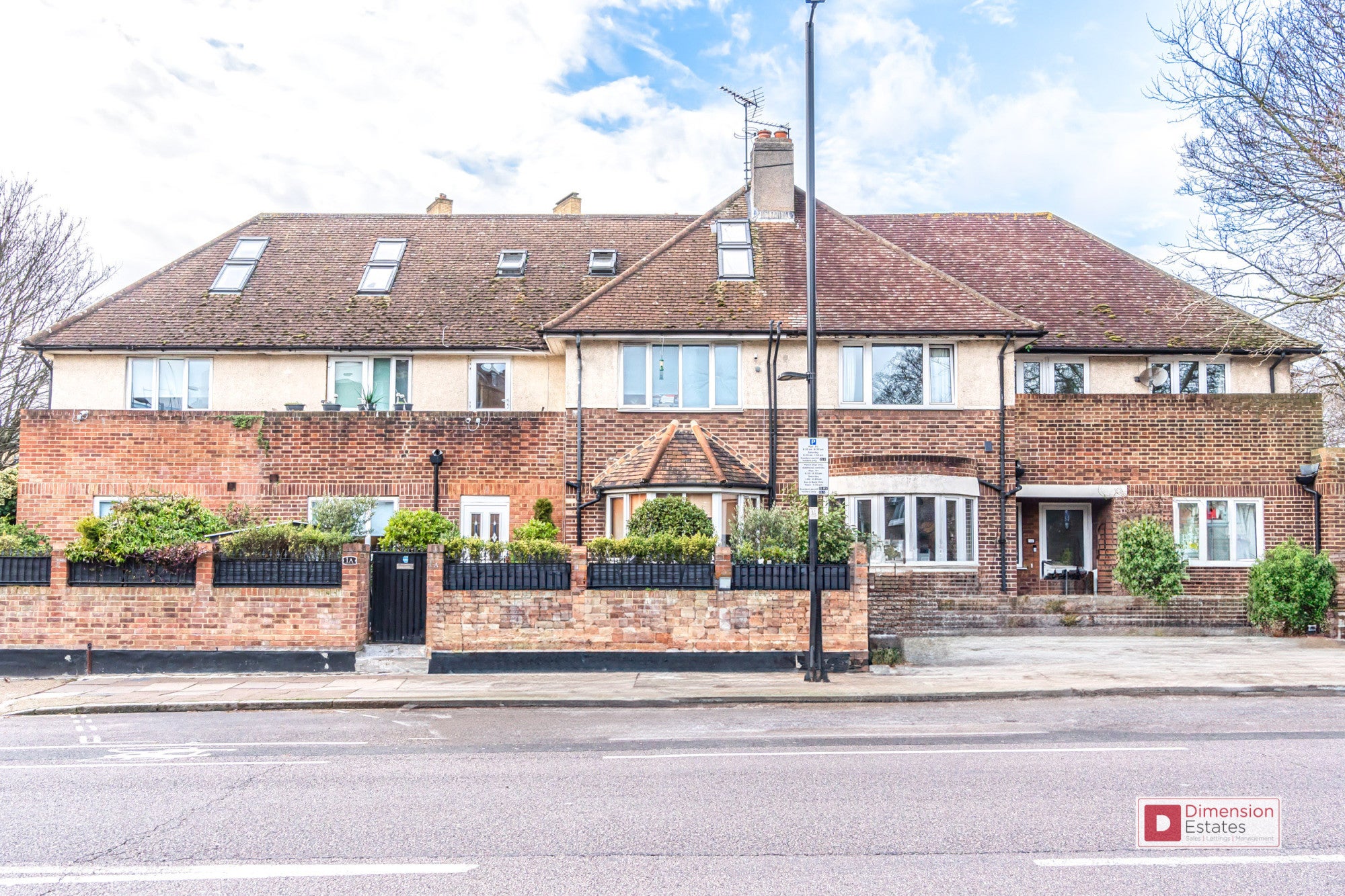 Flat Petherton Road in Greater London