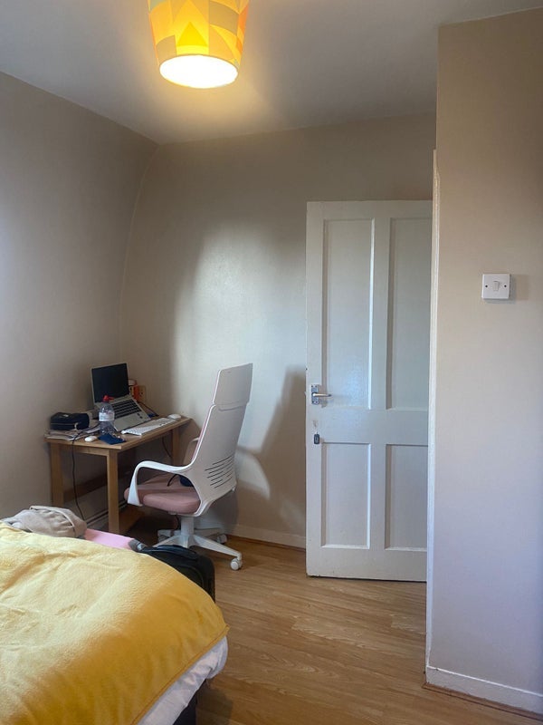 Room Blore Close in Greater London