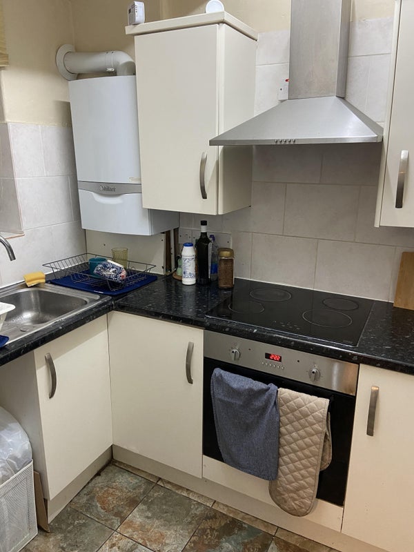 Room Blore Close in Greater London