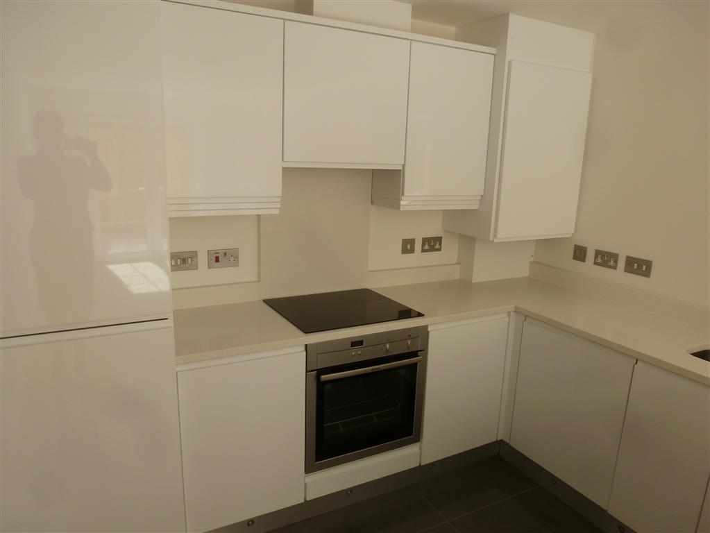 Flat Craufurd Rise in Maidenhead