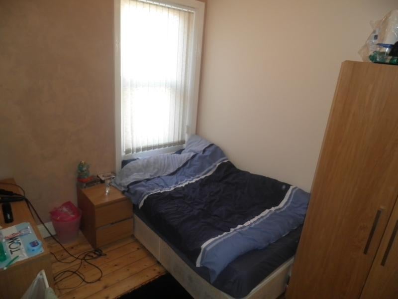 Flat Simonside Terrace in Newcastle upon Tyne