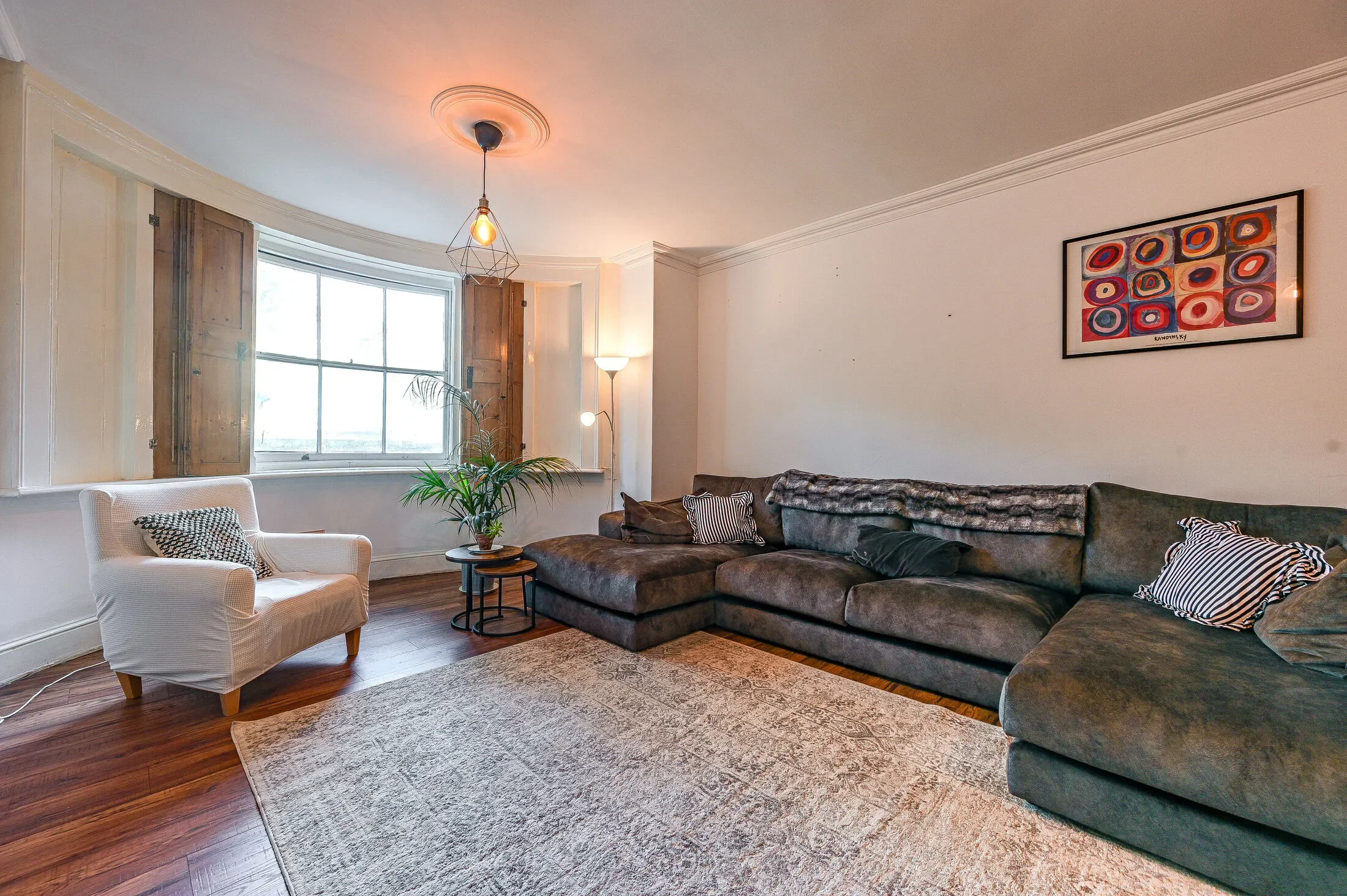 Flat Shooters Hill Road in Greater London