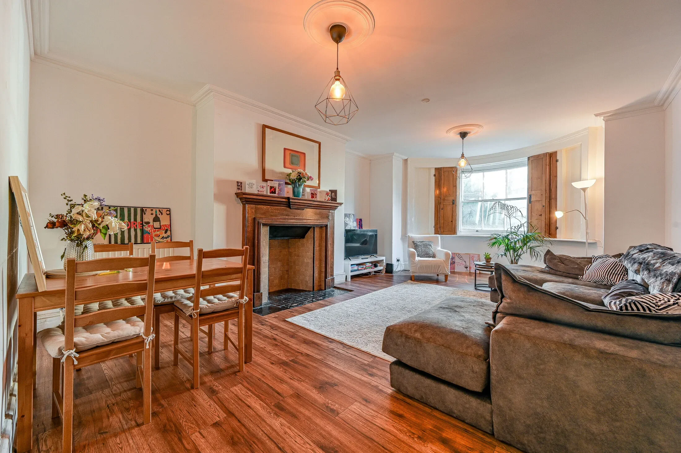 Flat Shooters Hill Road in Greater London