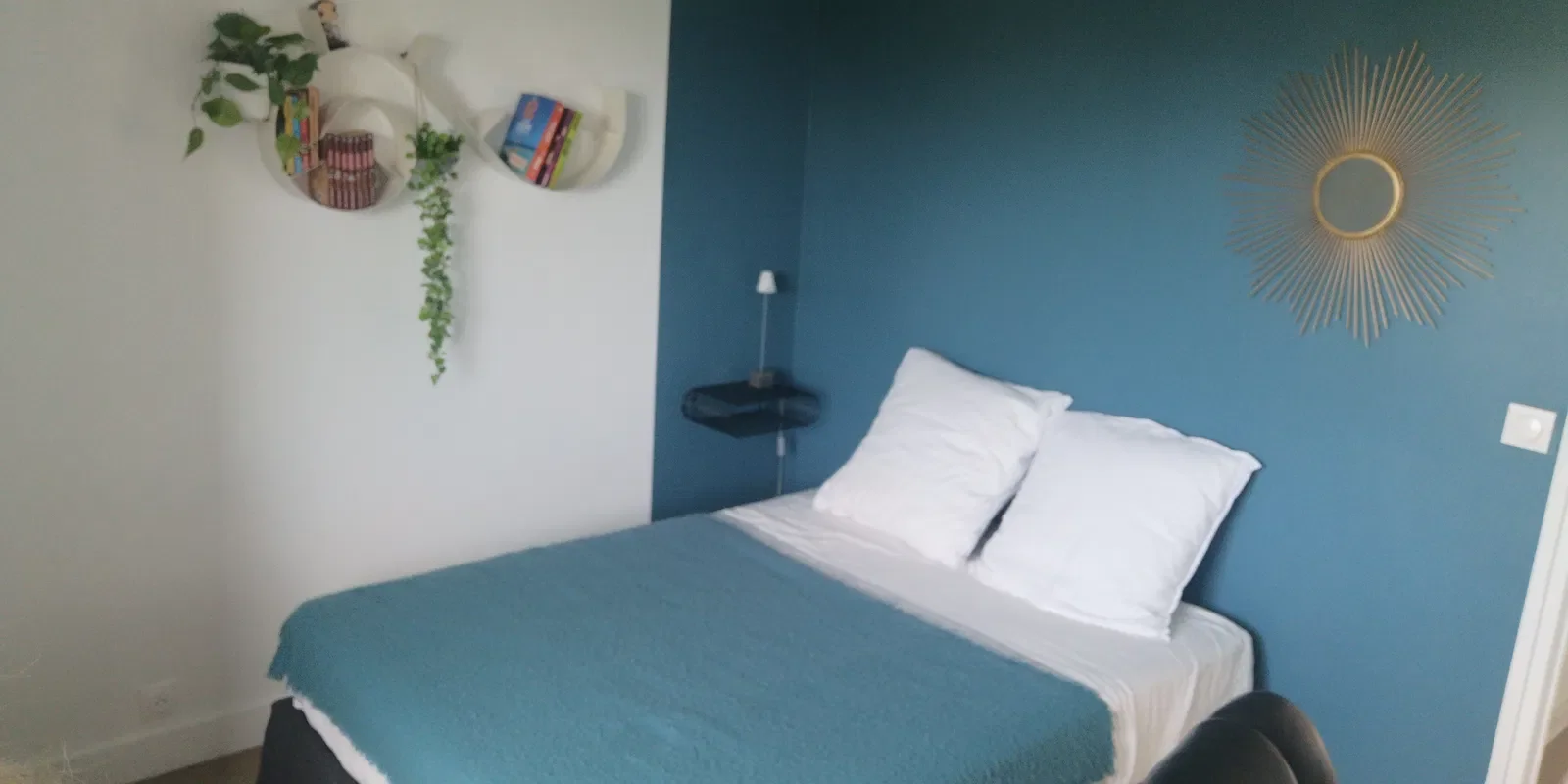 Room Rue Bucourt in Saint-Cloud
