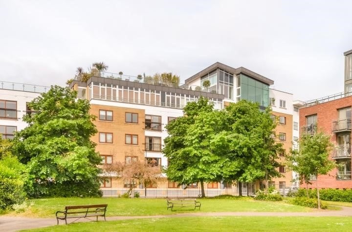 Flat Graham Street in Greater London