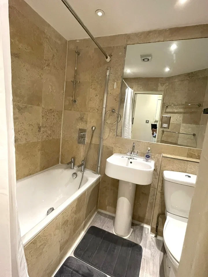 Flat Clerkenwell Road in Greater London