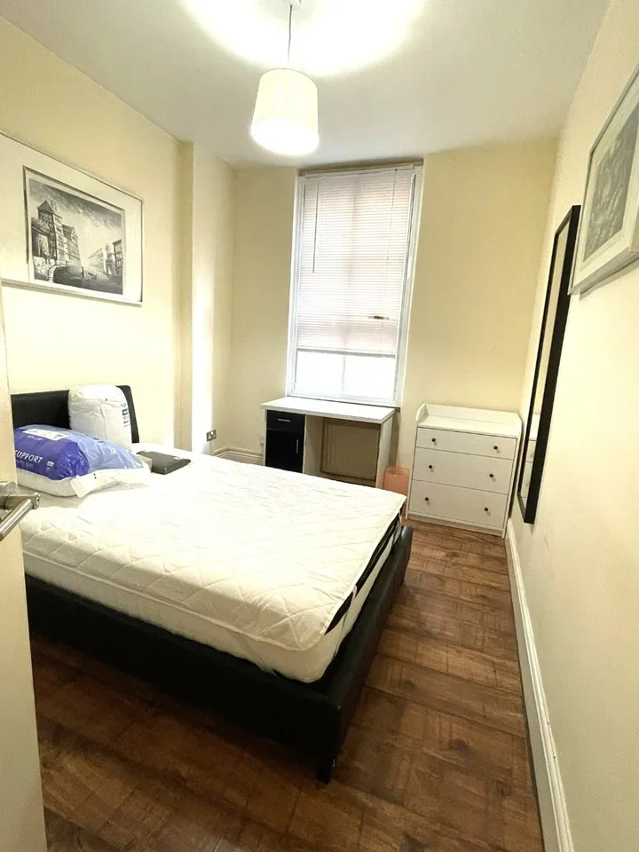 Flat Clerkenwell Road in Greater London