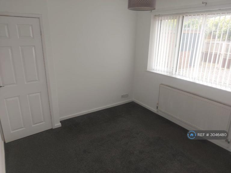 House Prior Close in Wistaston