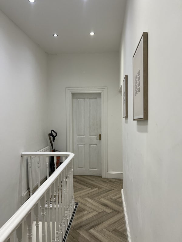Room Firs Avenue in Manchester