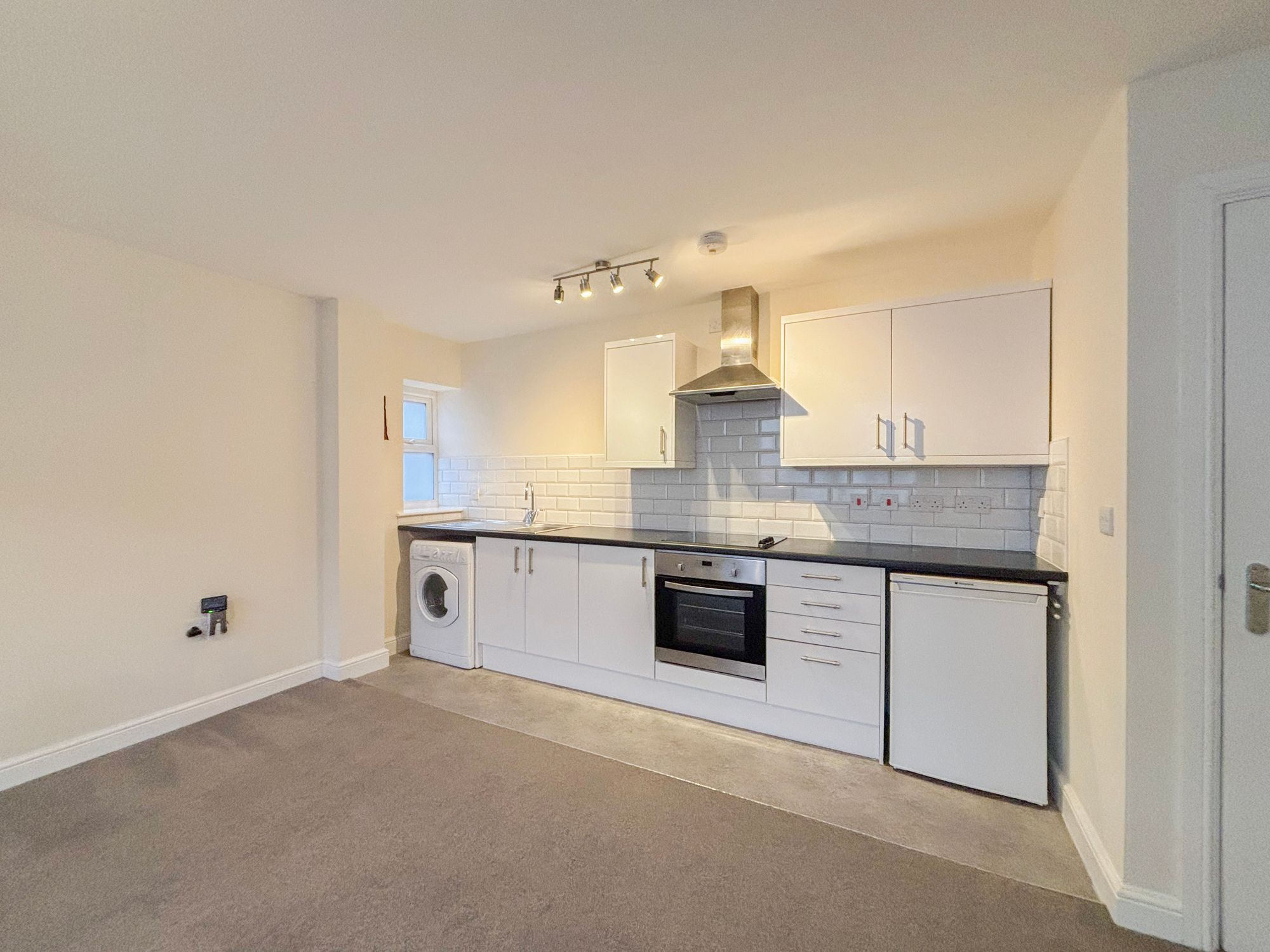 Flat Warwick Road in Kenilworth