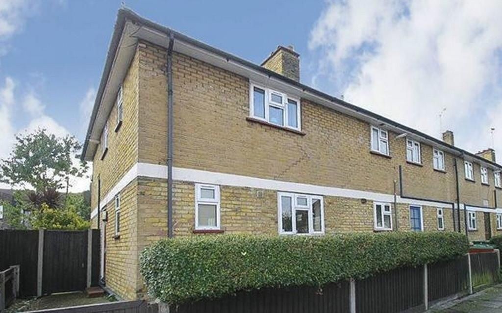 House Ilkley Road in Greater London