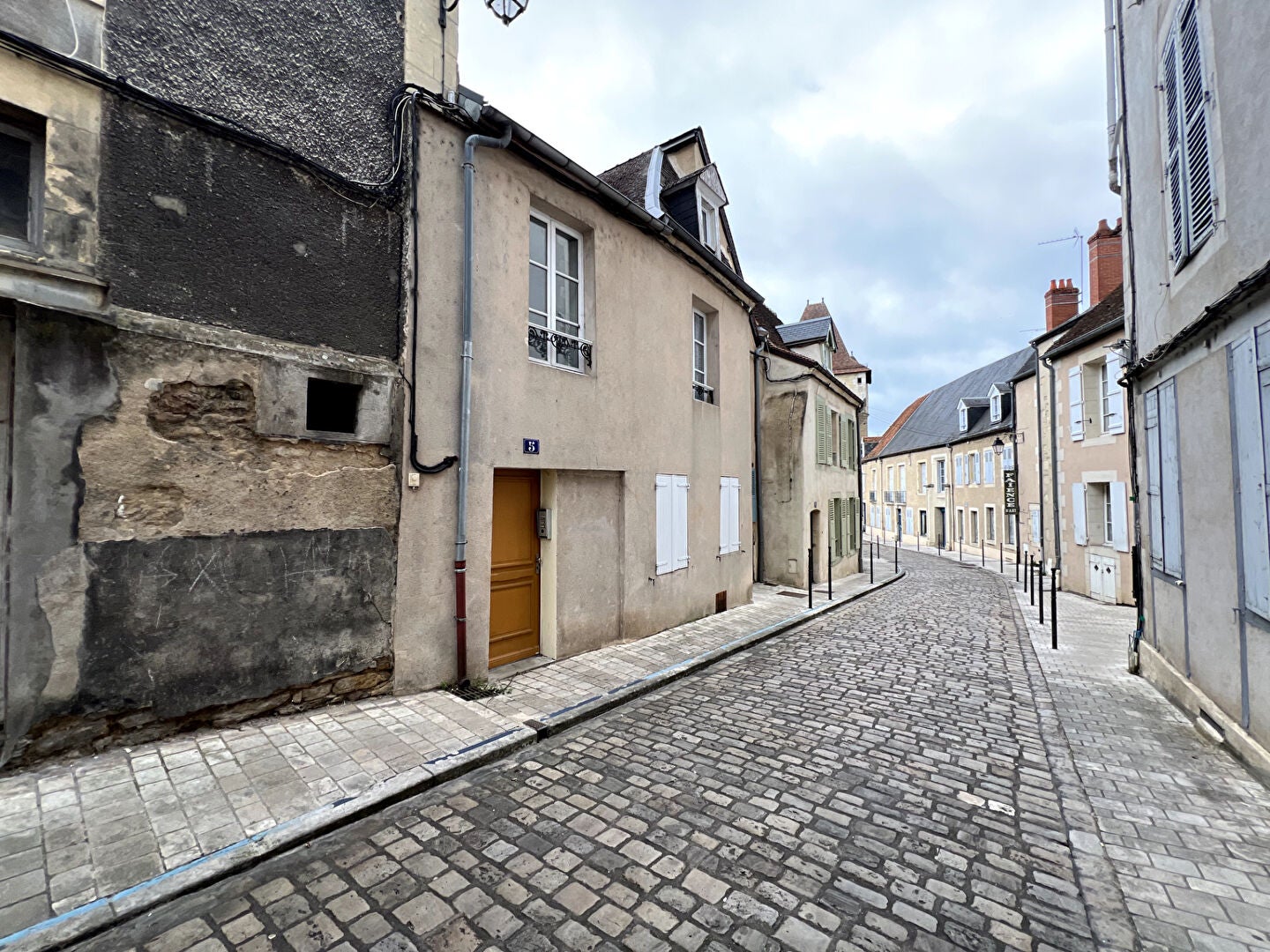 Flat Rue de la Porte du Croux in Nevers