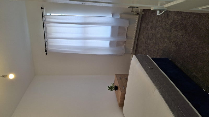 Room Edge Grove in Liverpool