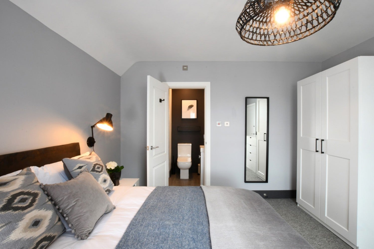 Room Wolfa Street in Derby