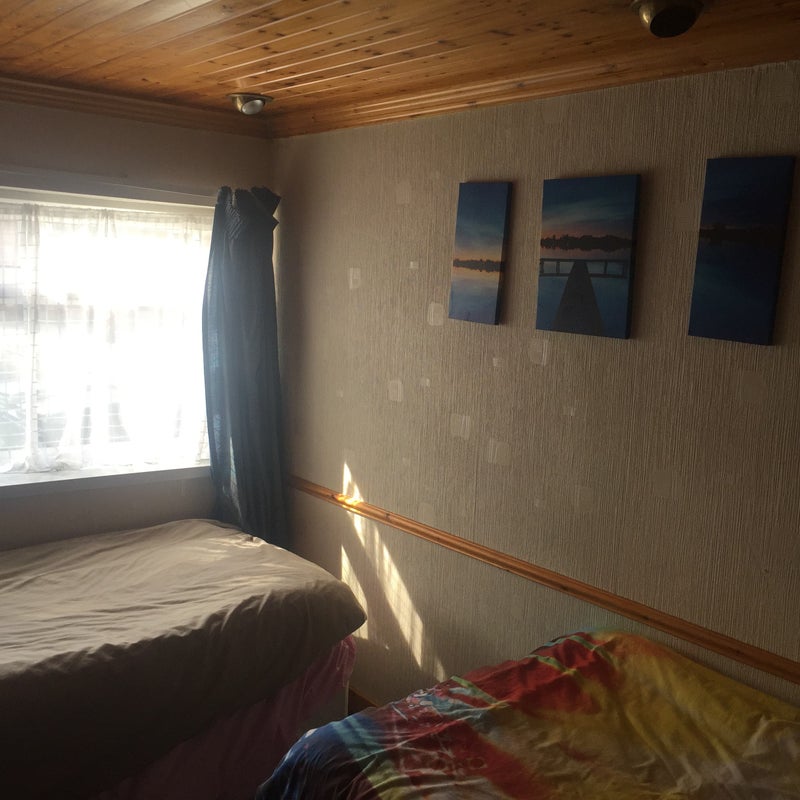 Room Bramley Avenue in Trafford