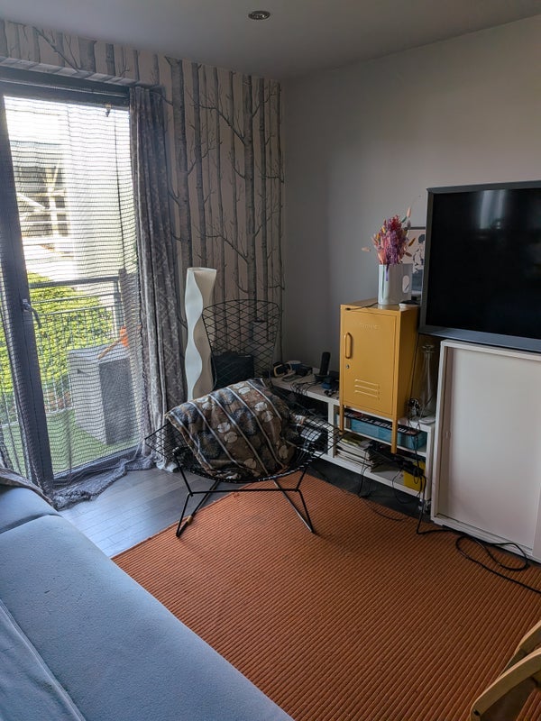 Room Cremer Street in Greater London