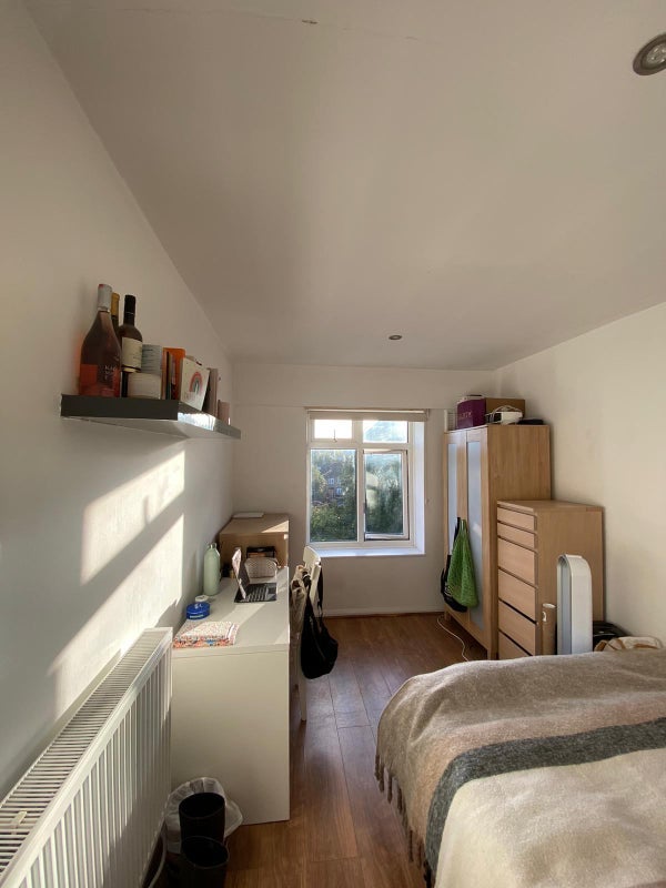 Flat Clapham Park Road in Greater London