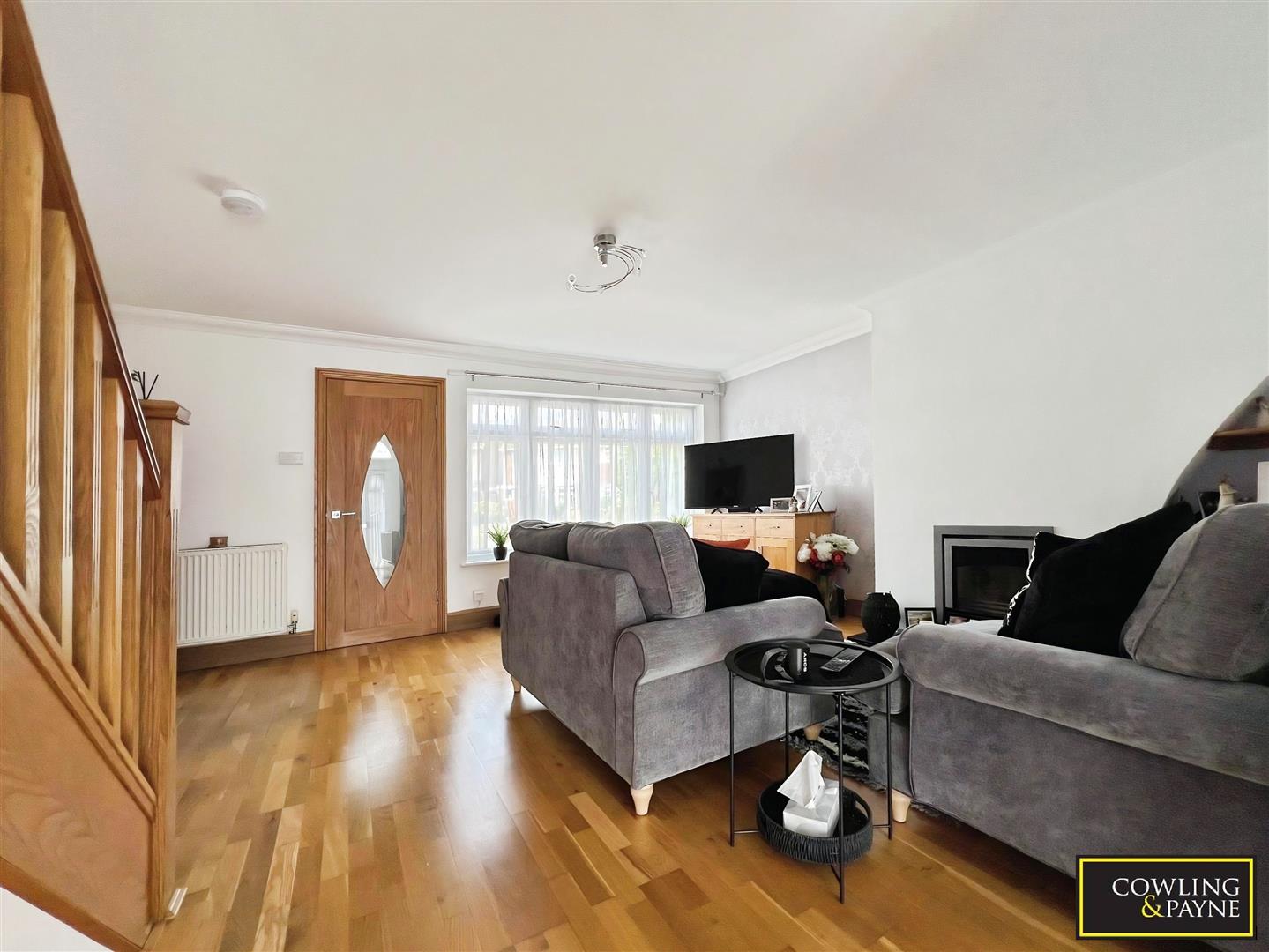 House Alicia Walk in Basildon