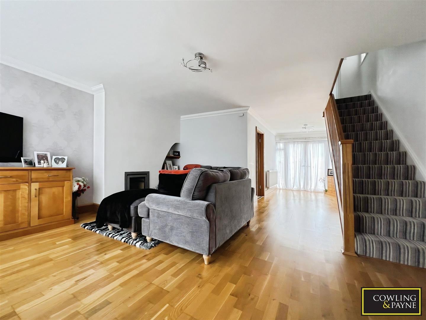 House Alicia Walk in Basildon