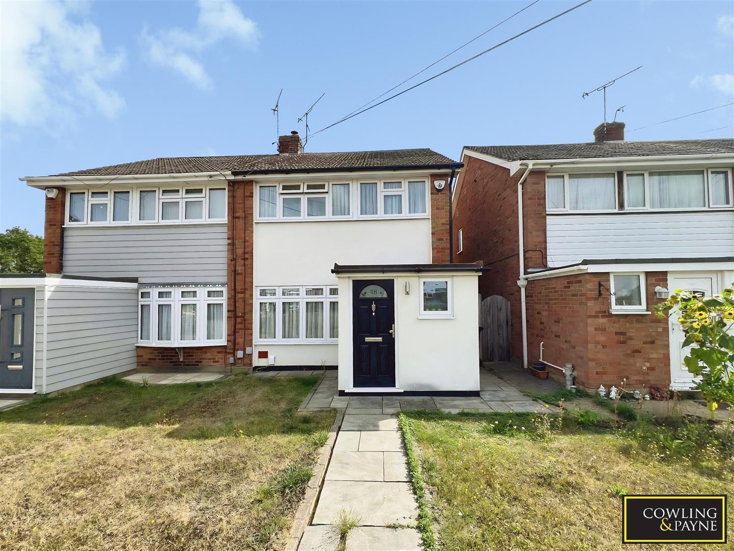 House Alicia Walk in Basildon