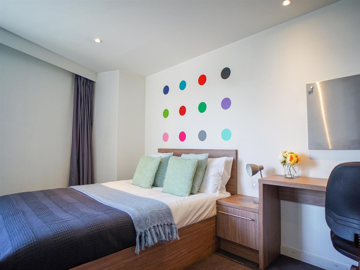 Room Port Dundas Place in Glasgow