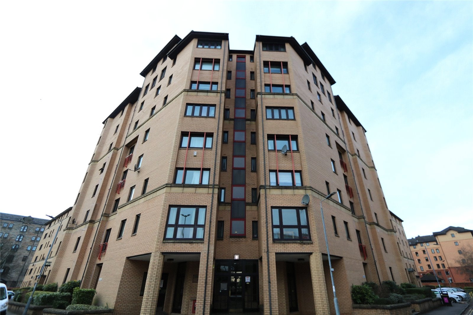 Flat Parsonage Square in Glasgow