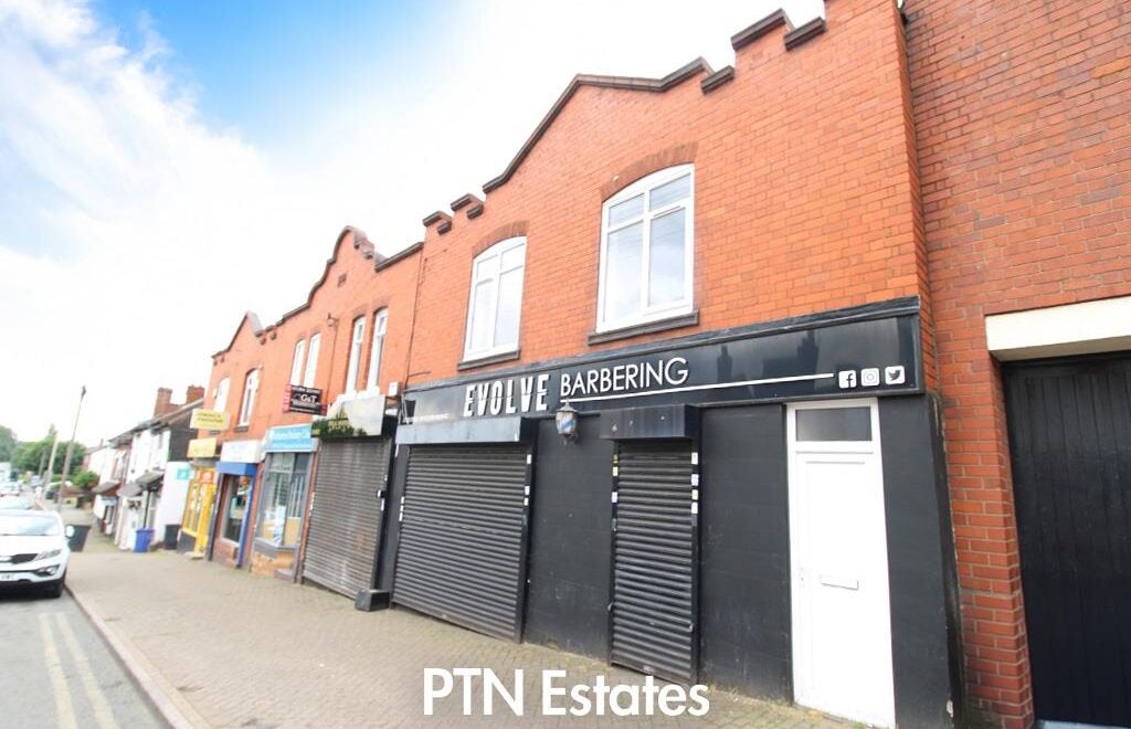 Flat Halesowen Road in Dudley